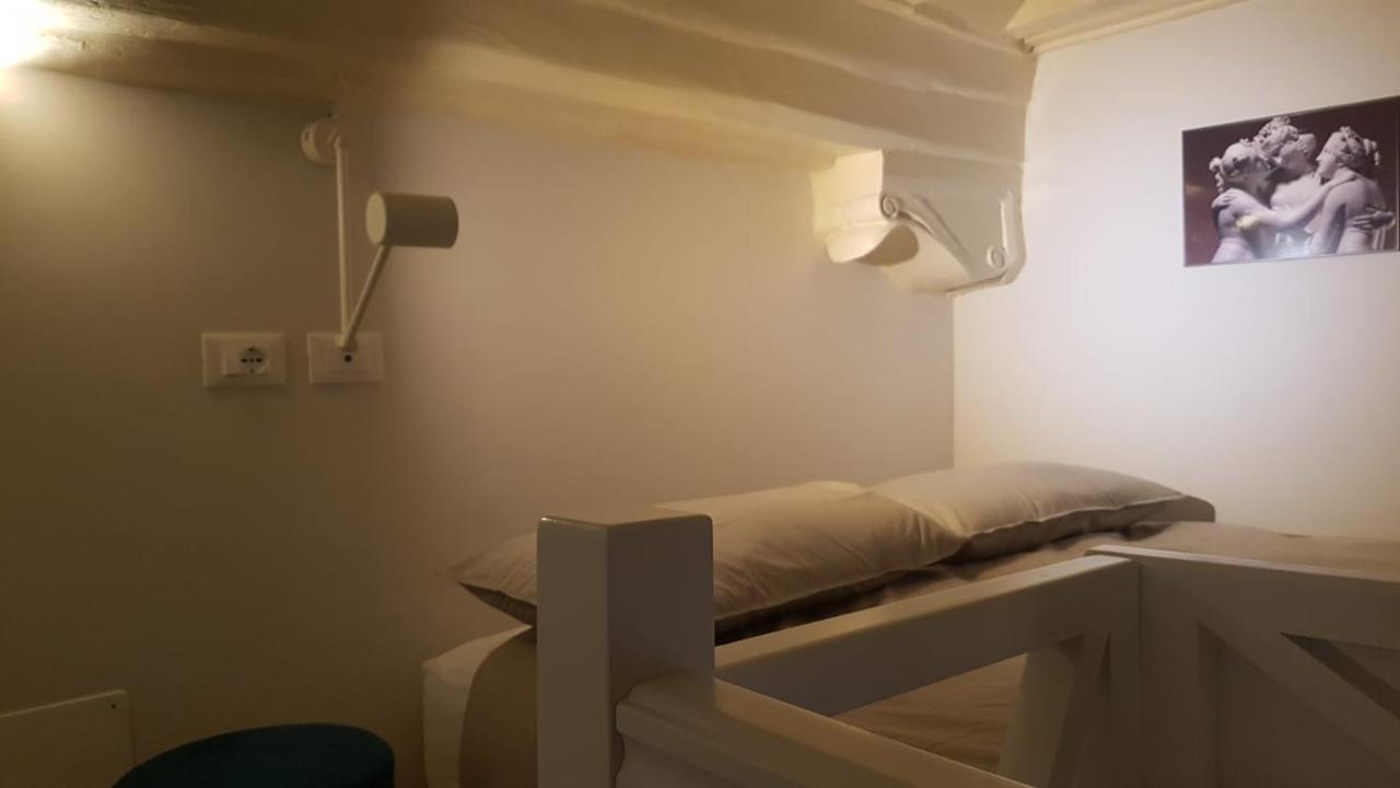 Domus Lupae -Live In The Heart Of Rome Apartment Екстериор снимка
