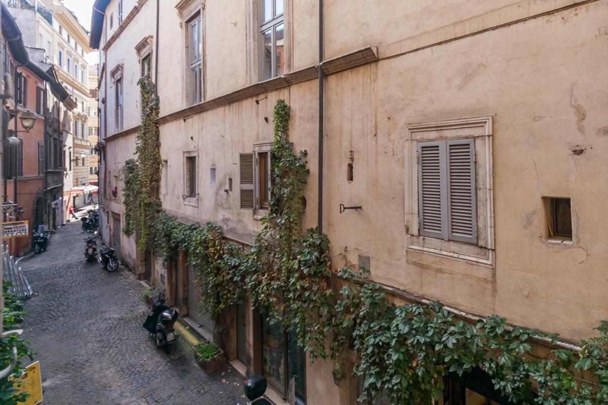 Domus Lupae -Live In The Heart Of Rome Apartment Екстериор снимка